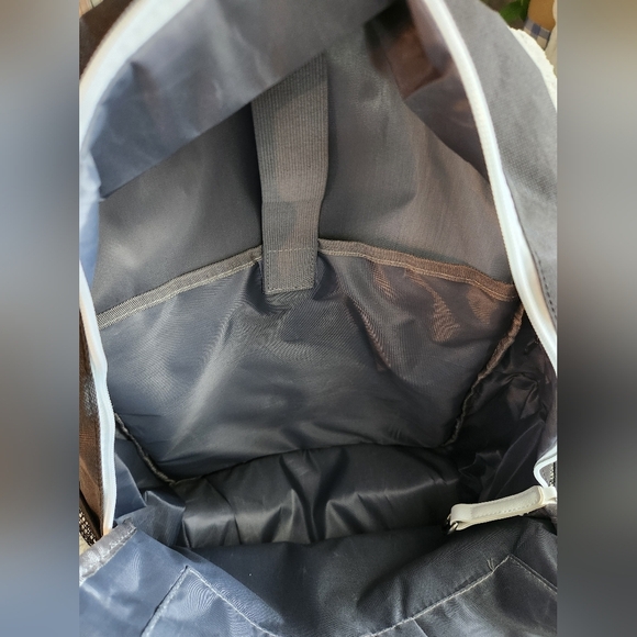 My Hero Academia Anime Character Backpack With Charging Ports NWOT - Picture 9 of 10